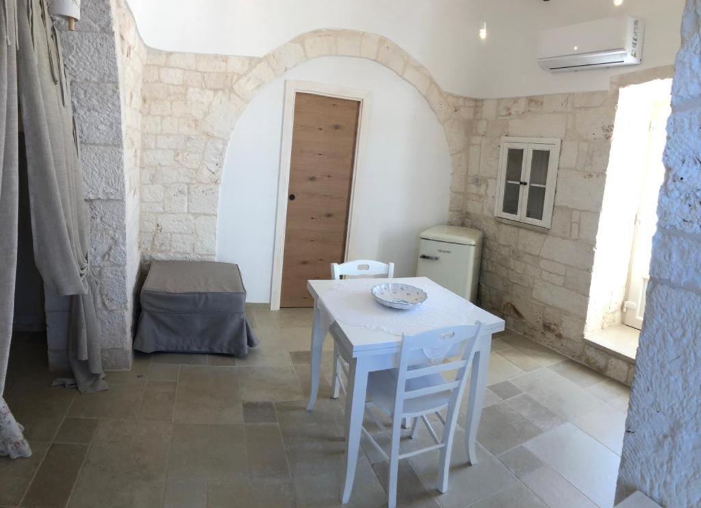Trulli Le 2 Nicchie Vila Locorotondo Exterior foto