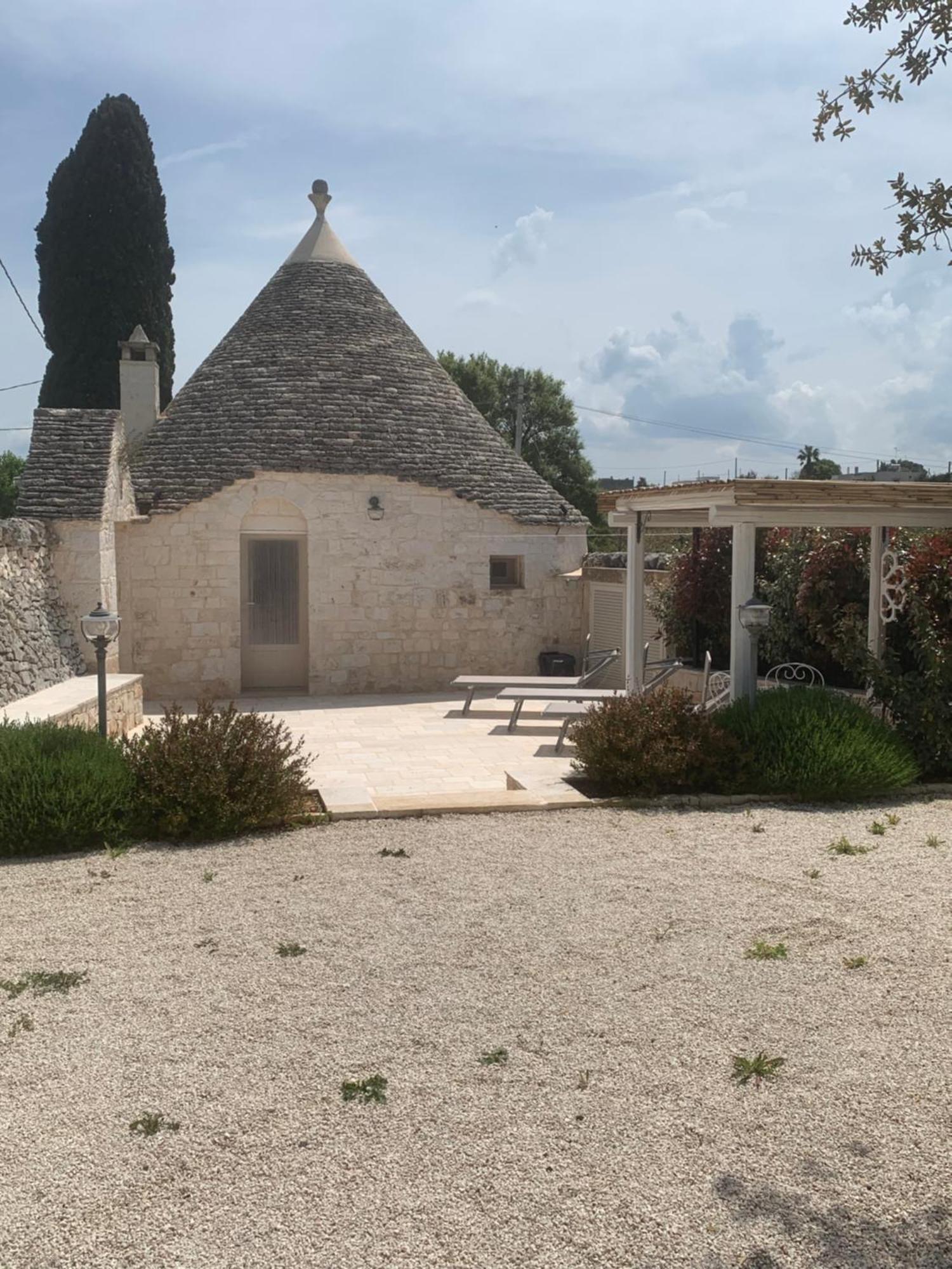 Trulli Le 2 Nicchie Vila Locorotondo Exterior foto